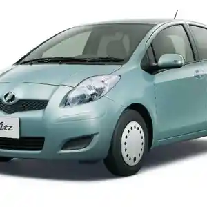 Лобовое стекло Toyota Vitz 2010