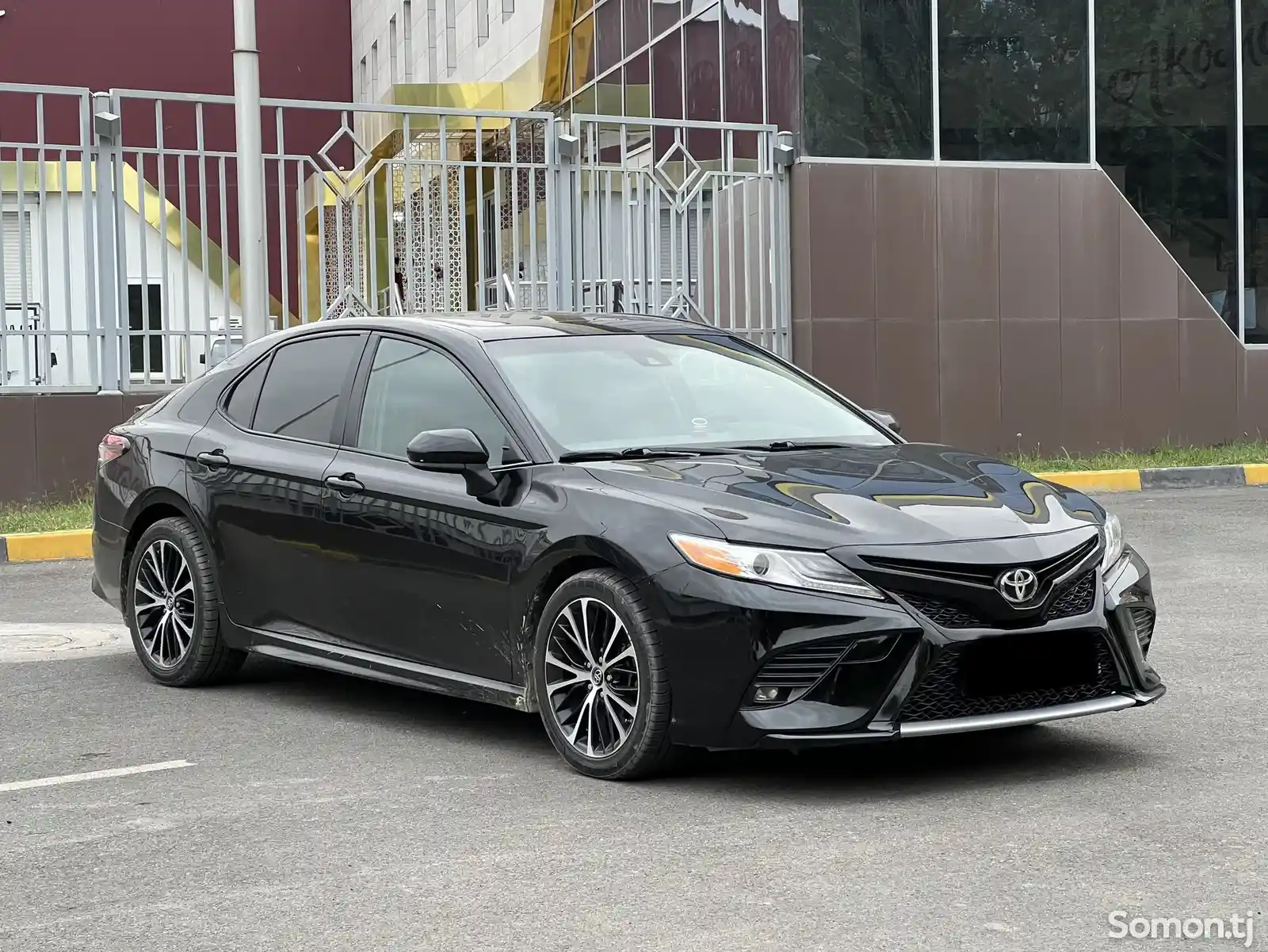 Toyota Camry, 2019-3