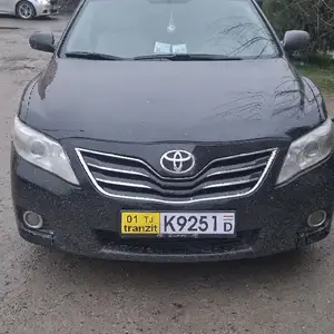 Toyota Camry, 2011