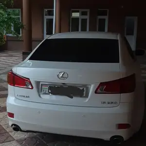 Lexus IS series, 2009