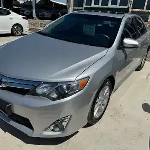 Toyota Camry, 2014