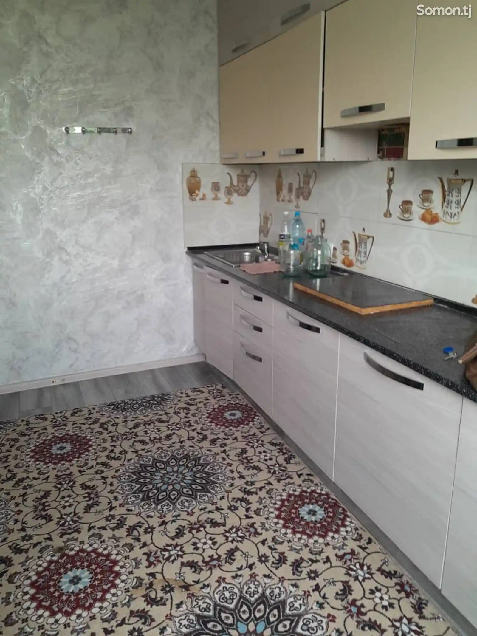 2-комн. квартира, 6 этаж, 65м², Профсоюз -2