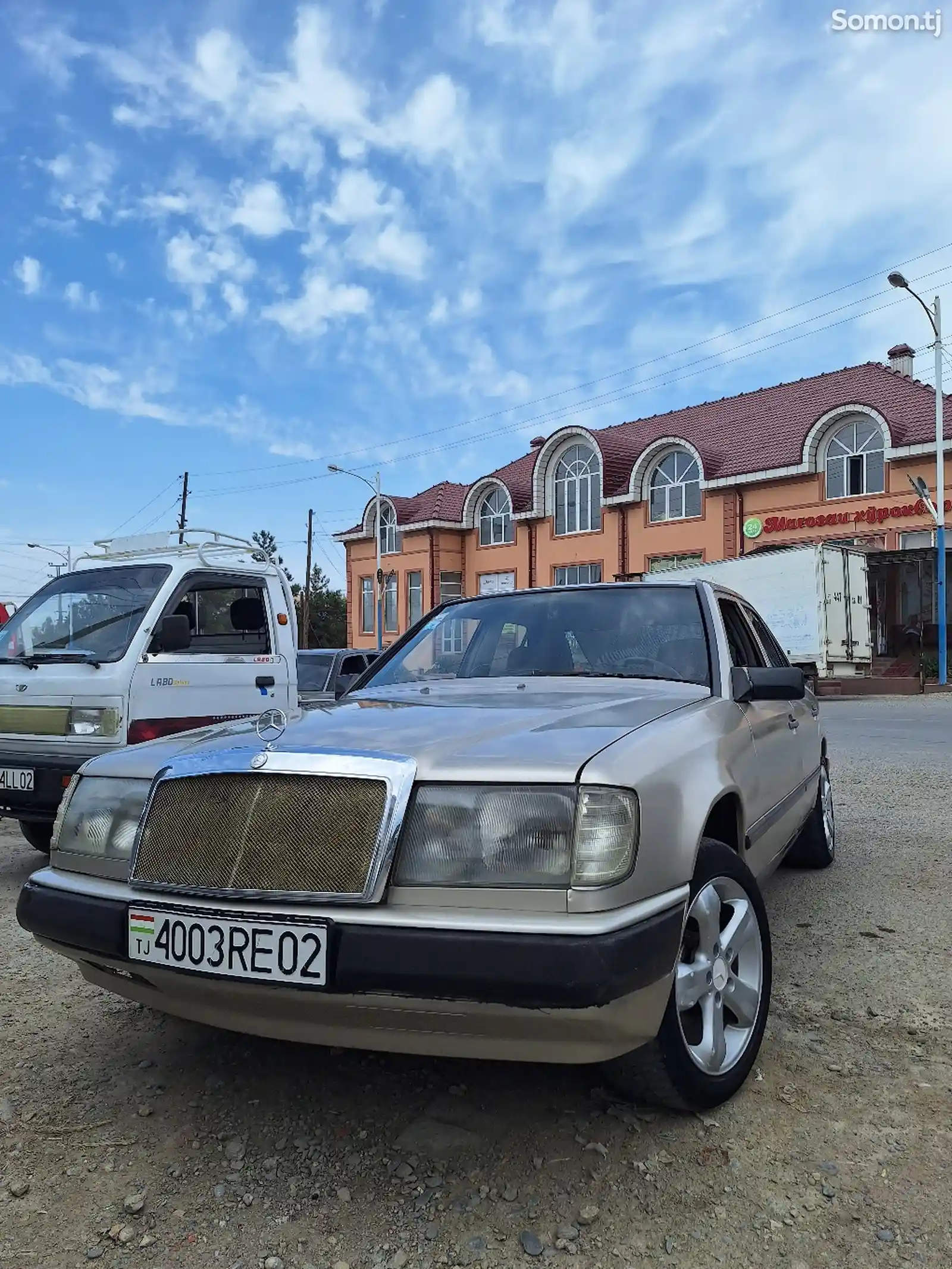 Mercedes-Benz E class, 1989-2