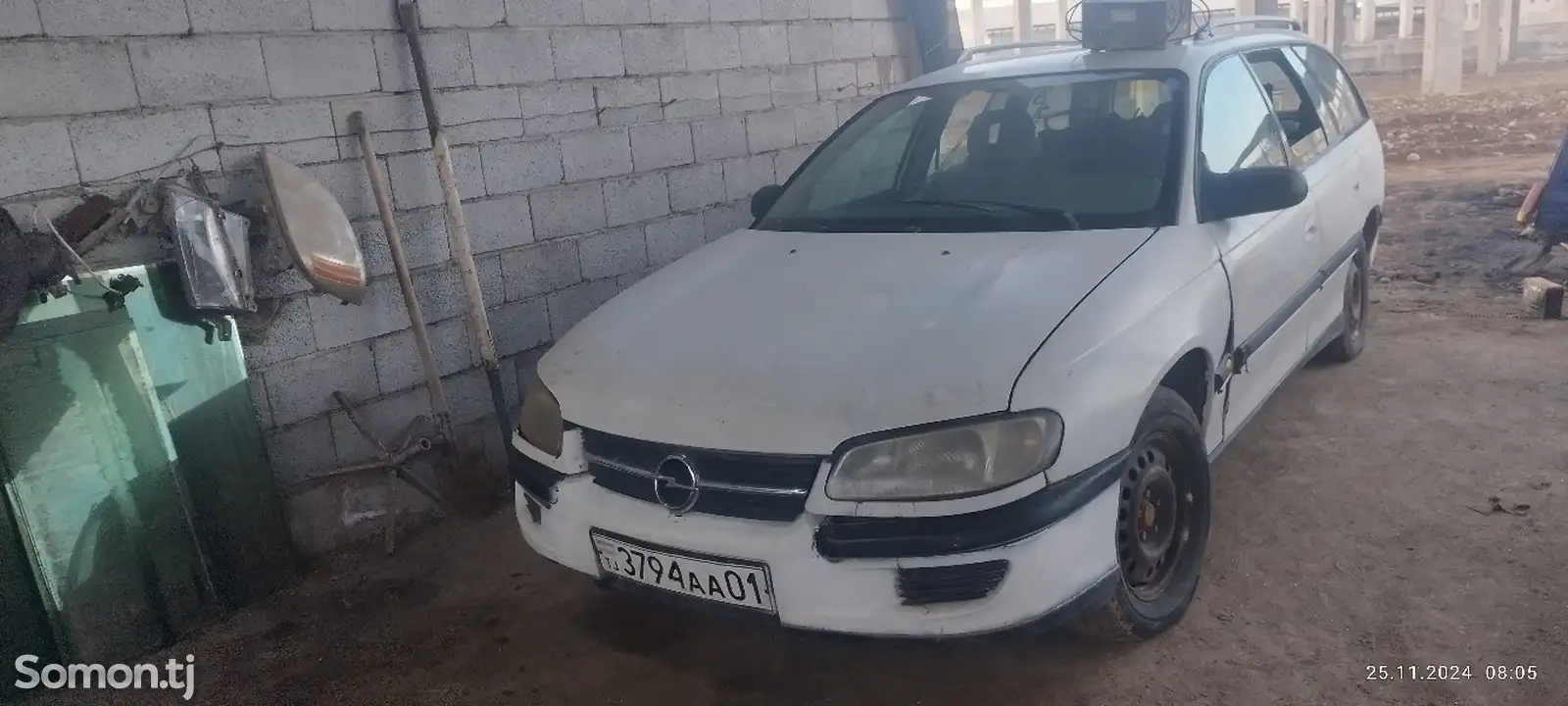 Opel Omega, 1992-1