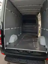 Микроавтобус Mercedes-Benz Sprinter-4