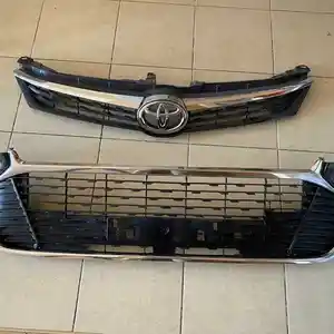 Облицовка и решетка для Toyota Camry 5 Exclusive