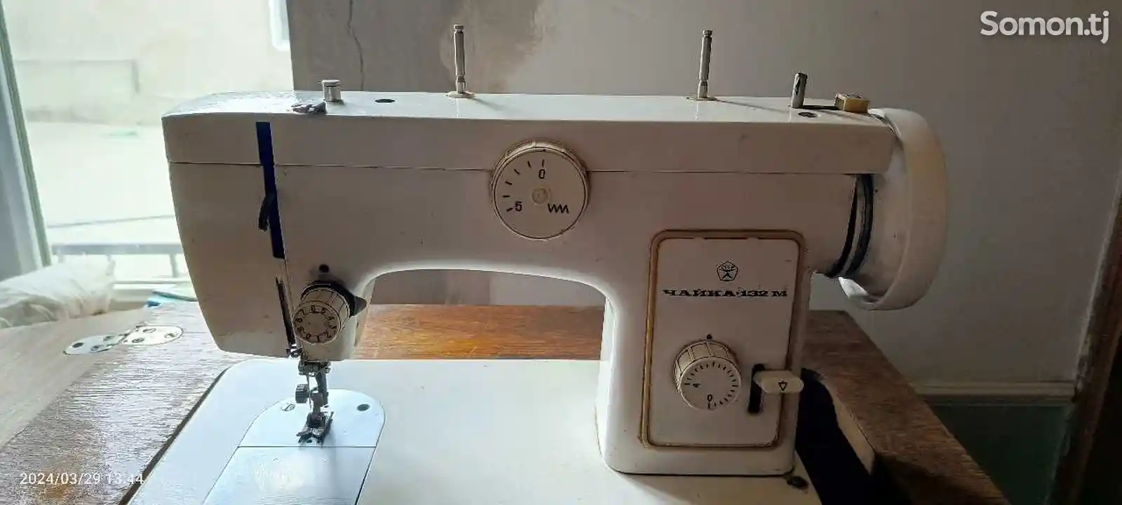 Швейная машина Чайка 132 М с тумбой-2