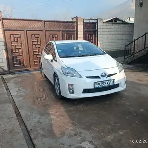 Toyota Prius, 2011