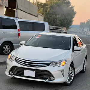 Toyota Camry , 2014