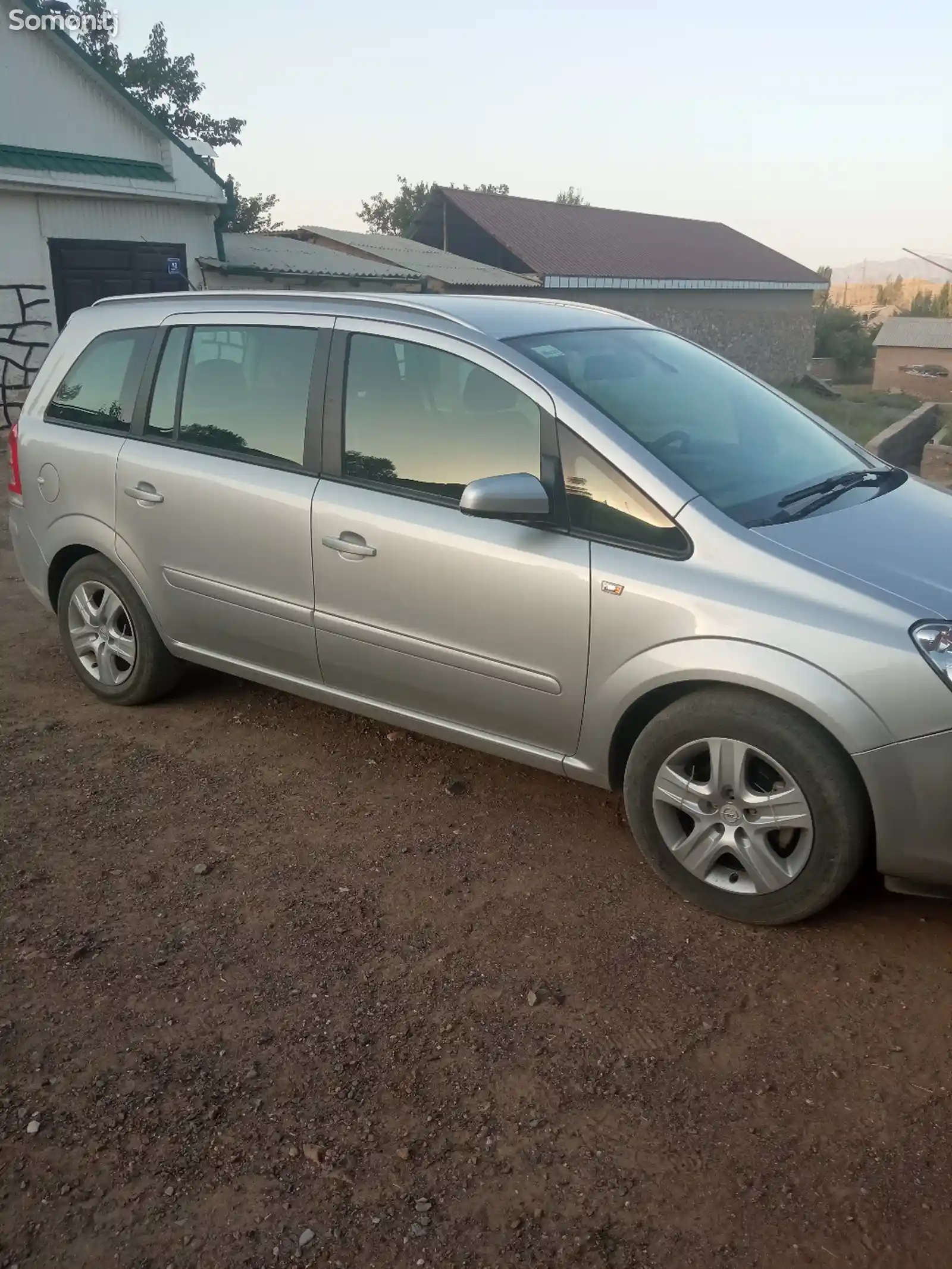 Opel Zafira, 2009-10