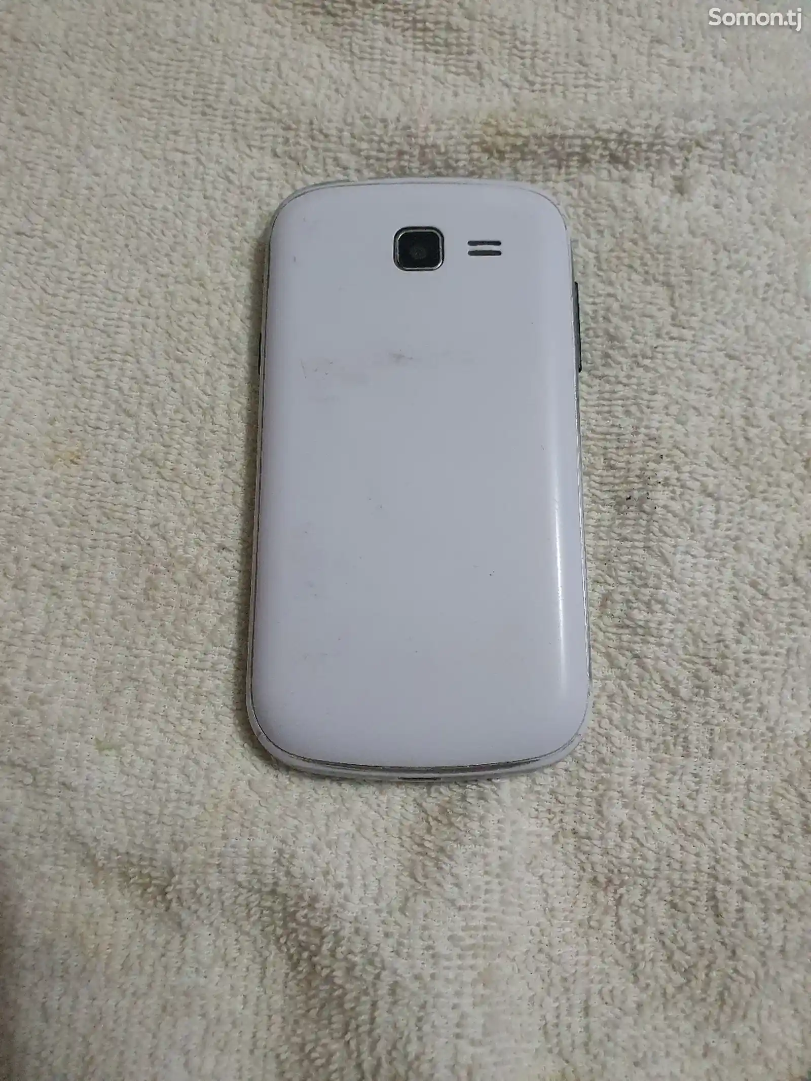 Samsung Galaxy 7390 Duos-6