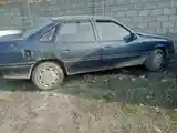 Opel Vectra A, 1990 на запчасти-4