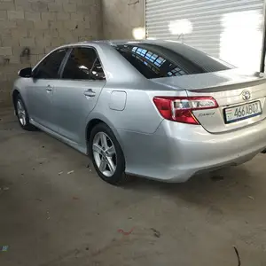 Toyota Camry, 2014