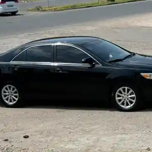 Toyota Camry, 2011