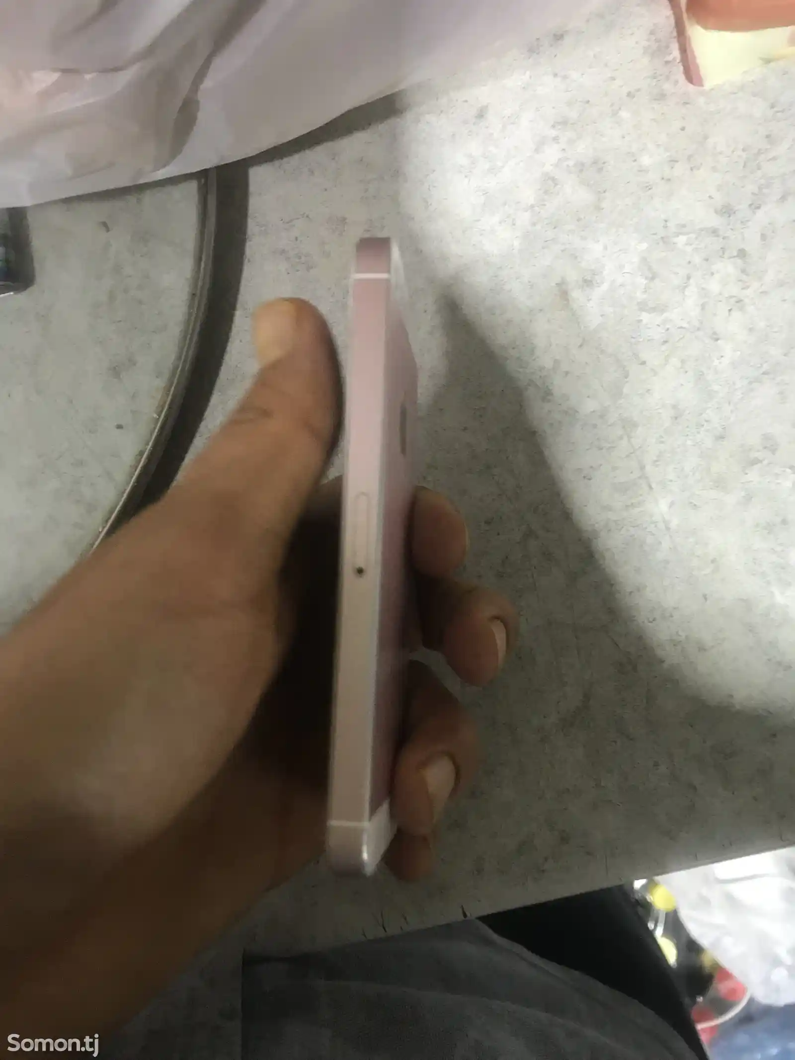 Apple iPhone SE, 64 gb-4