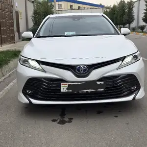 Toyota Camry, 2017