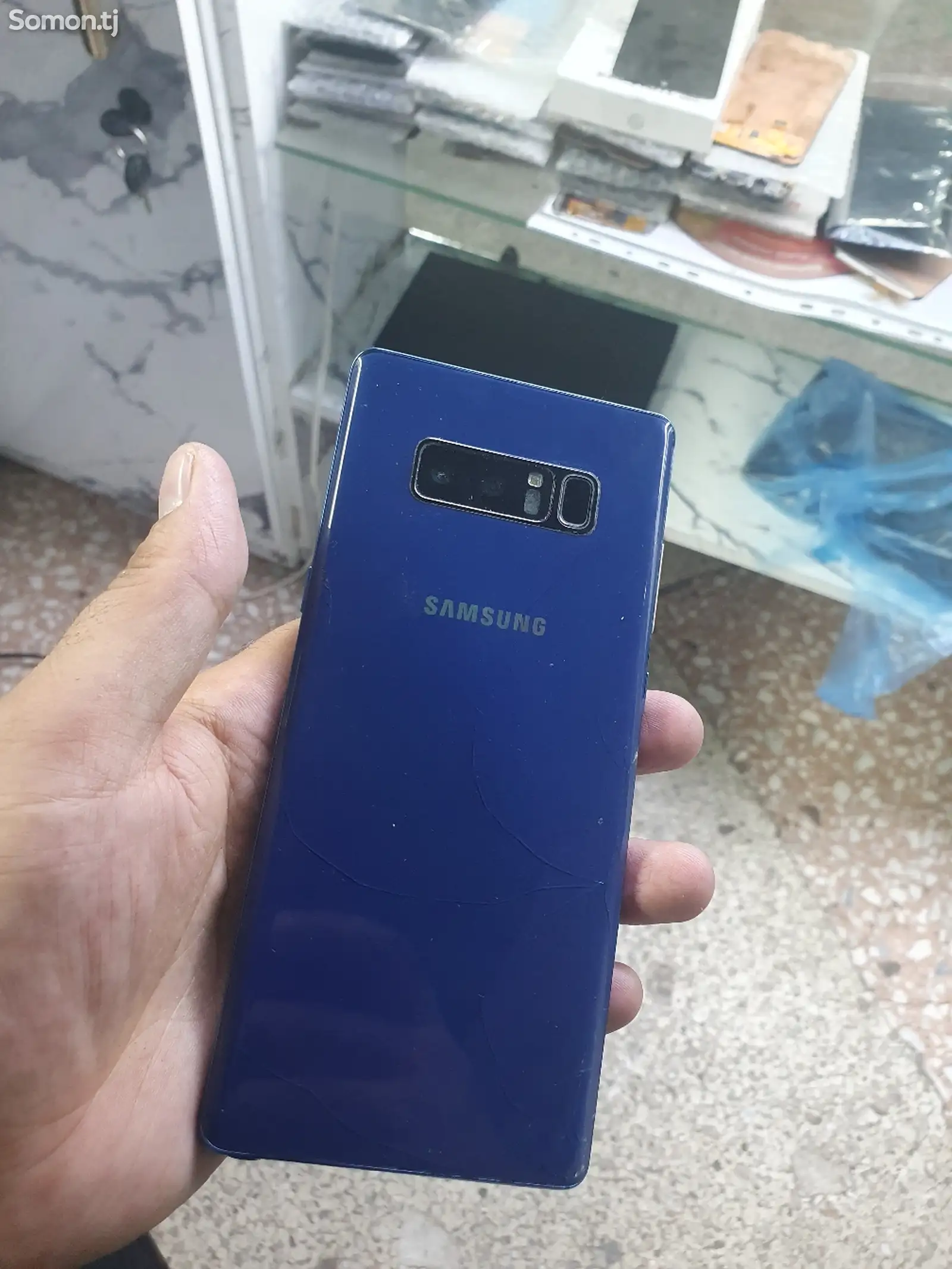 Samsung Galaxy Note 8-1