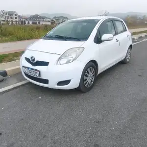 Toyota Vitz, 2010