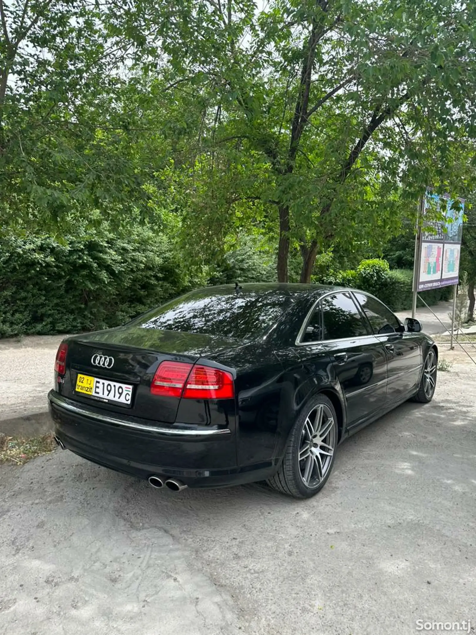 Audi A8, 2010-2