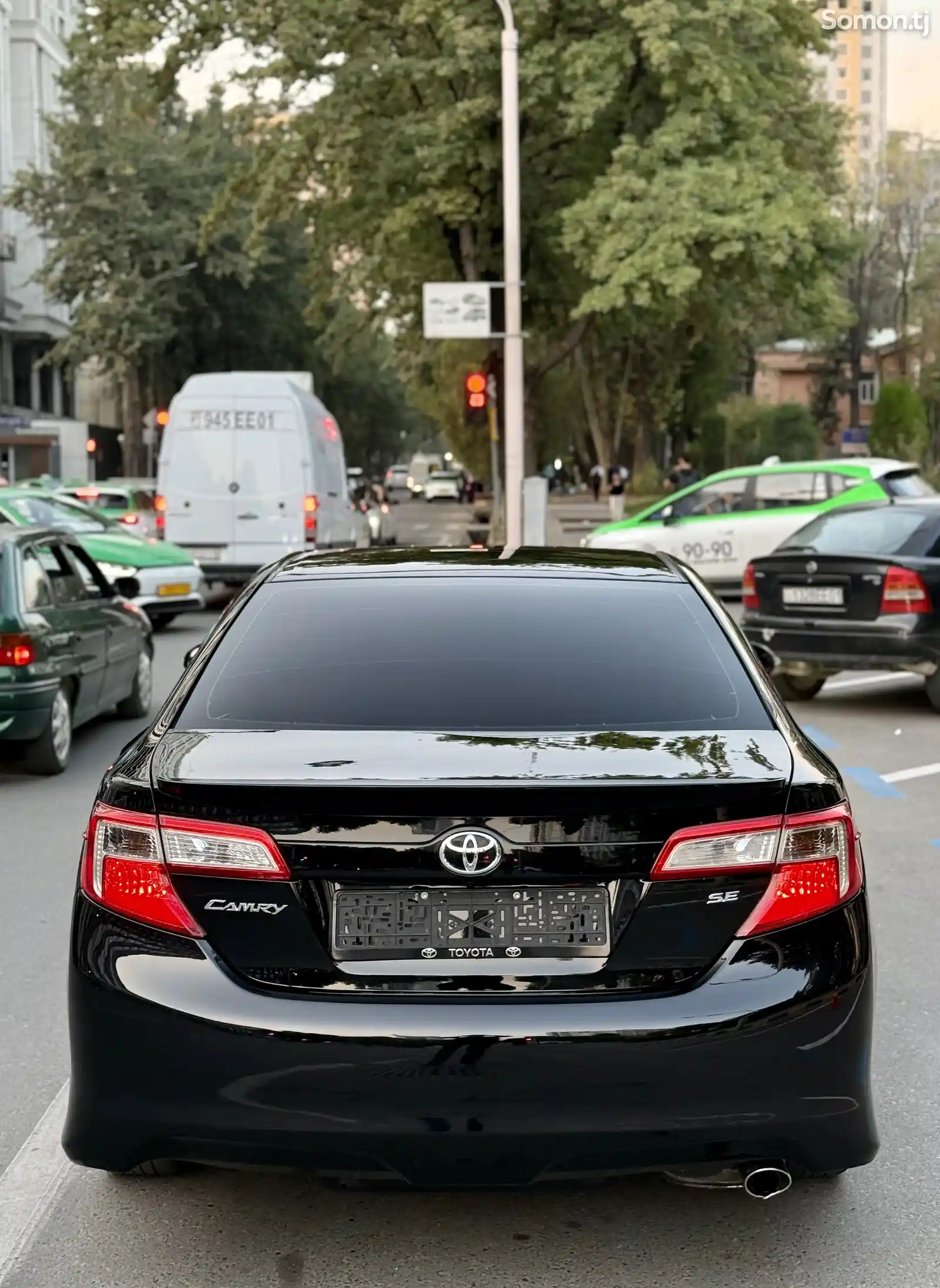 Toyota Camry, 2013-6