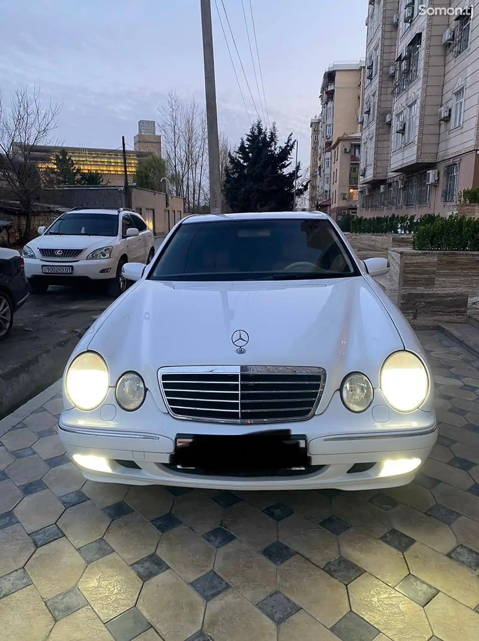 Mercedes-Benz E class, 2000-1