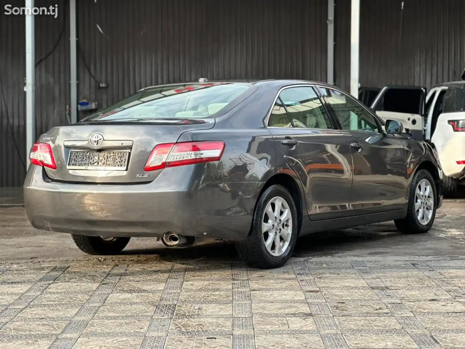 Toyota Camry, 2010-6