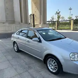 Daewoo Lacetti, 2005