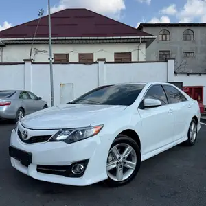 Toyota Camry, 2012