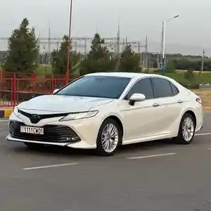 Toyota Camry, 2019