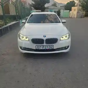 BMW 5 series, 2013