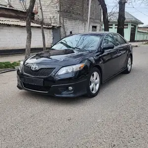 Toyota Camry, 2011