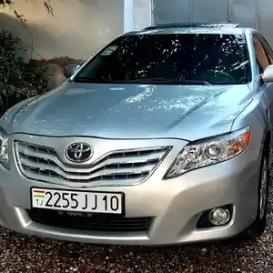 Toyota Camry, 2010