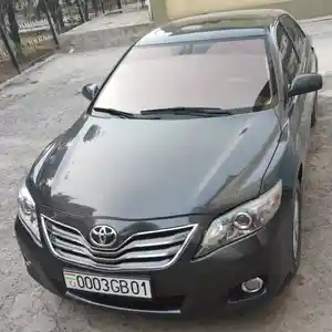 Toyota Camry, 2010