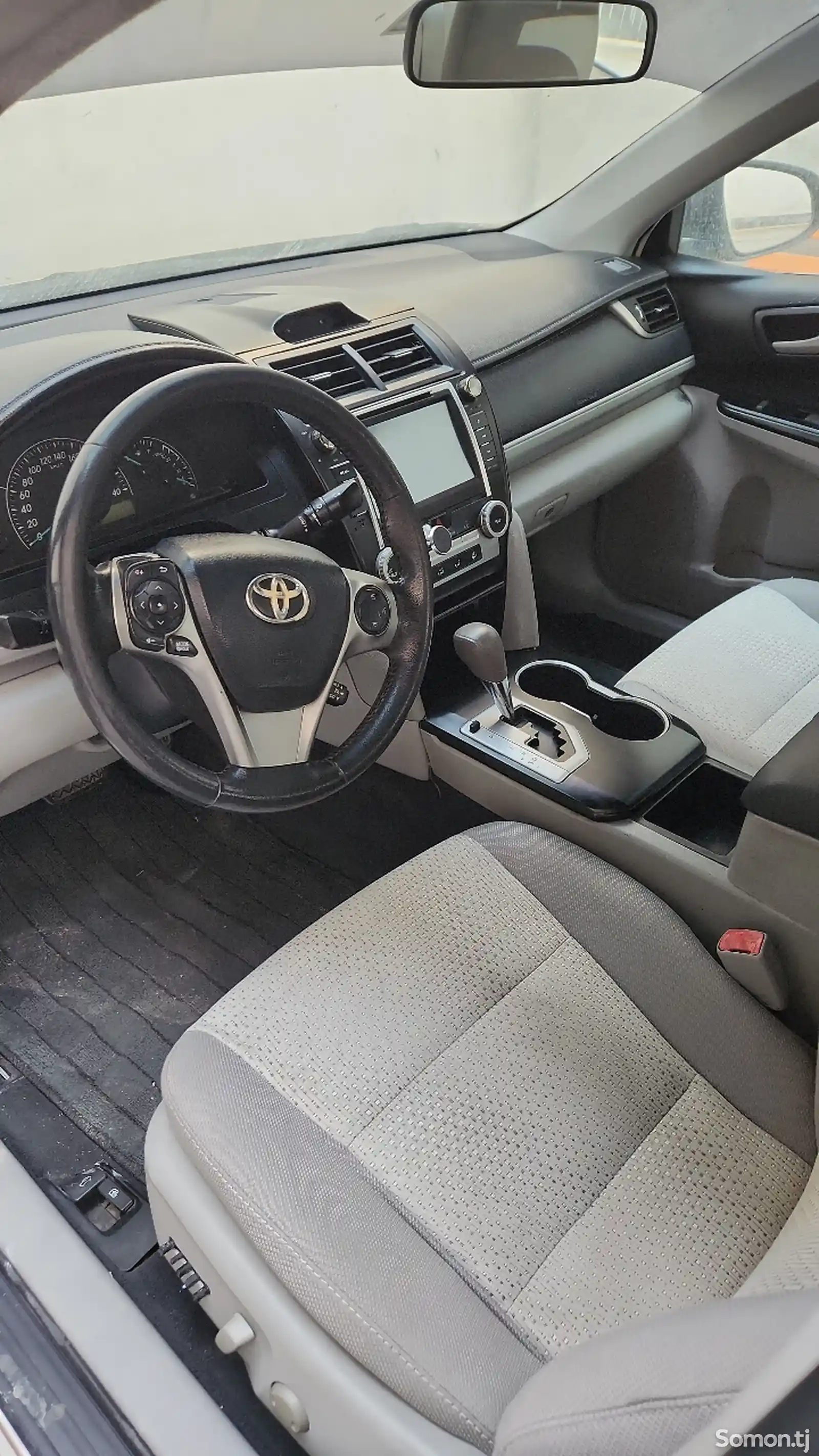 Toyota Camry, 2015-4