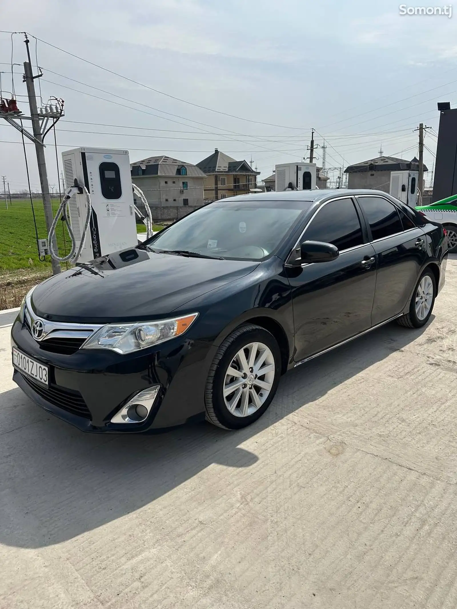 Toyota Camry, 2013-1