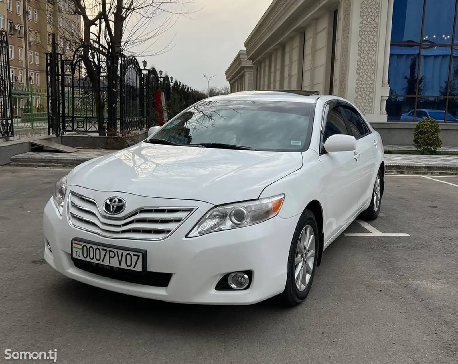 Toyota Camry, 2010-1