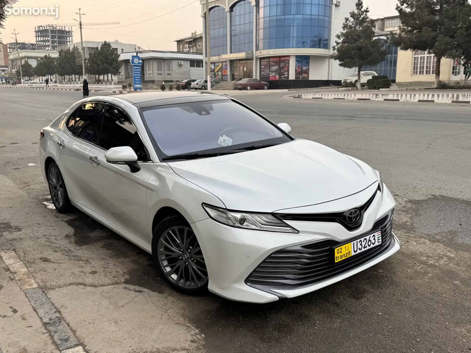 Toyota Camry, 2019-1