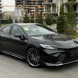 Toyota Camry, 2024