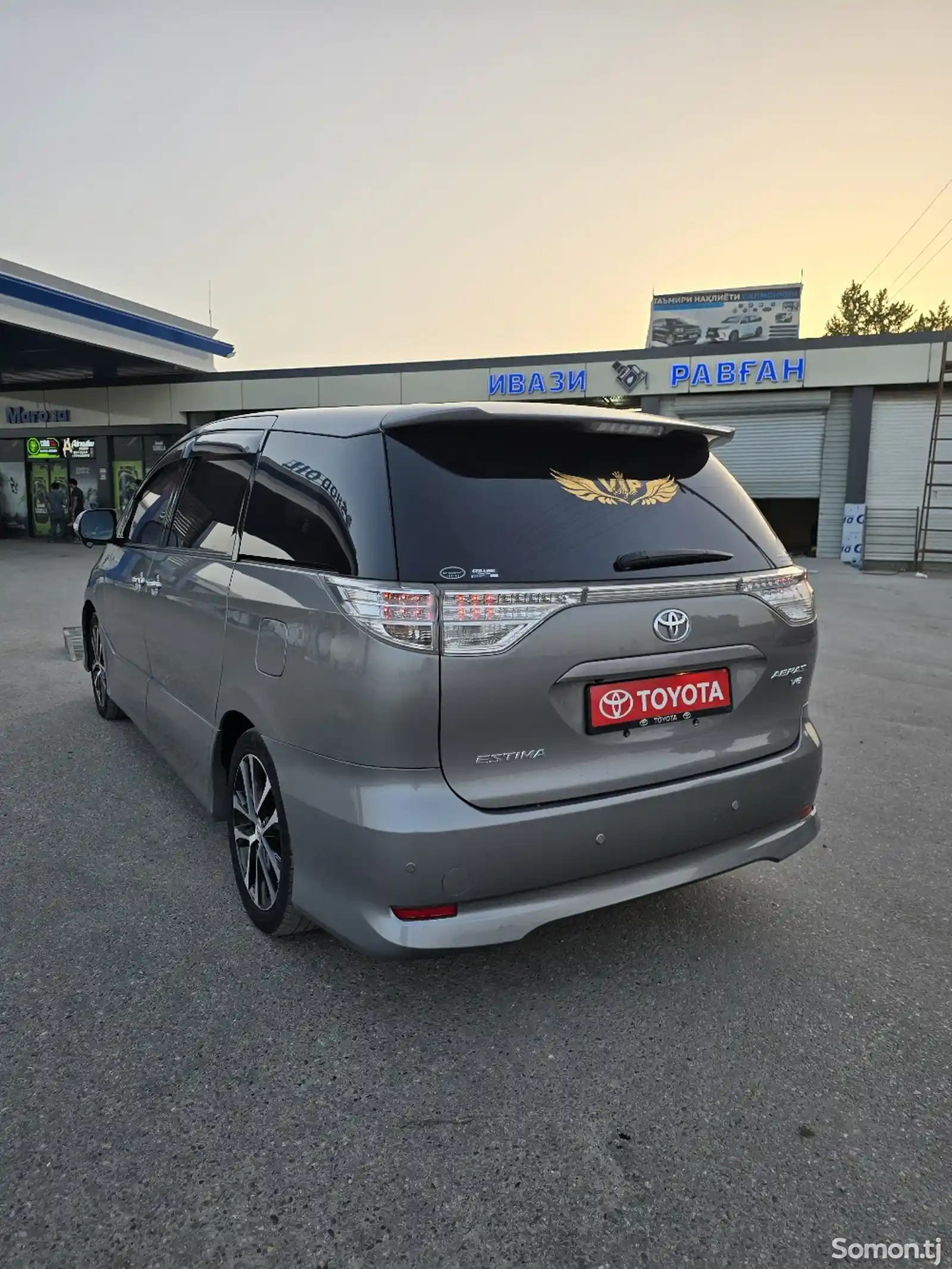 Toyota Estima, 2014-6