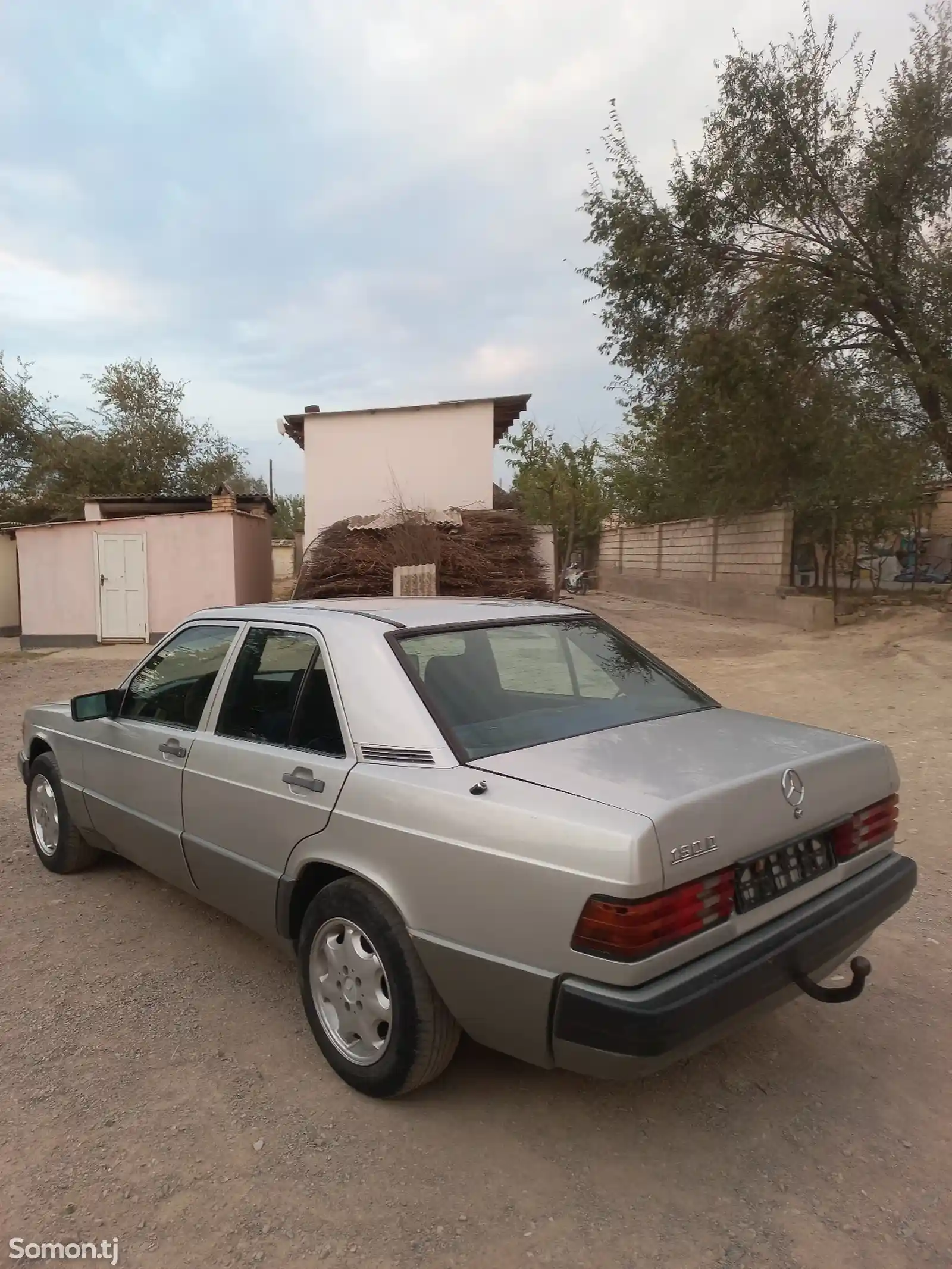 Mercedes-Benz W201, 1990-2