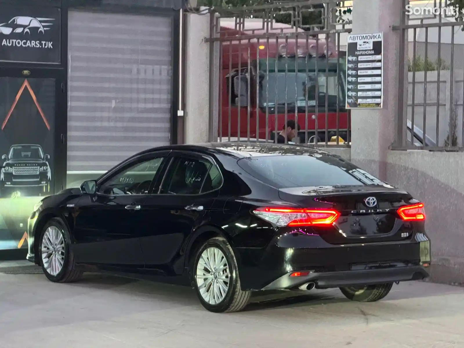 Toyota Camry, 2018-5