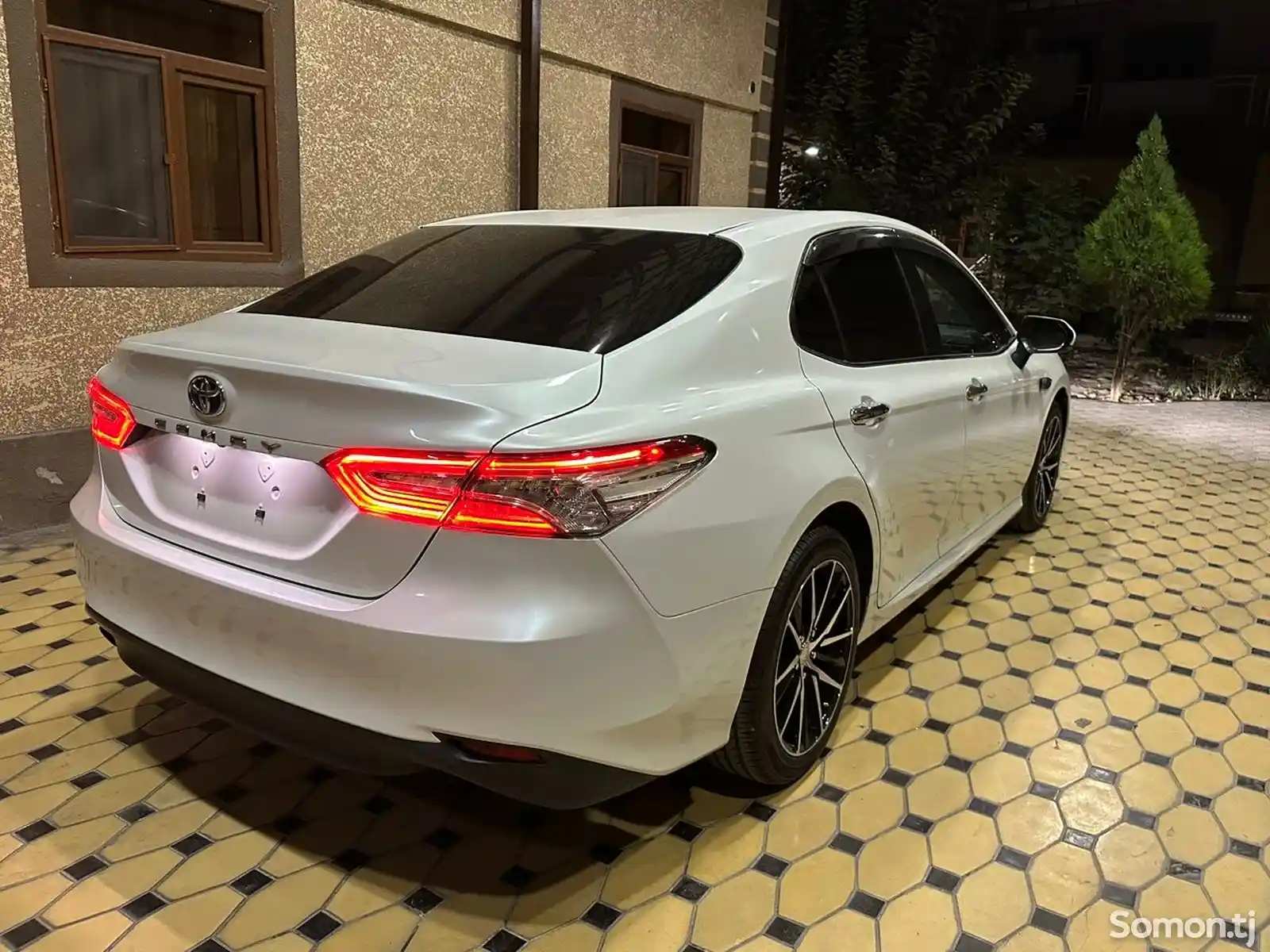 Toyota Camry, 2018-3