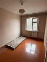 4-комн. квартира, 4 этаж, 80 м², Автовокзал, Пайкар-2