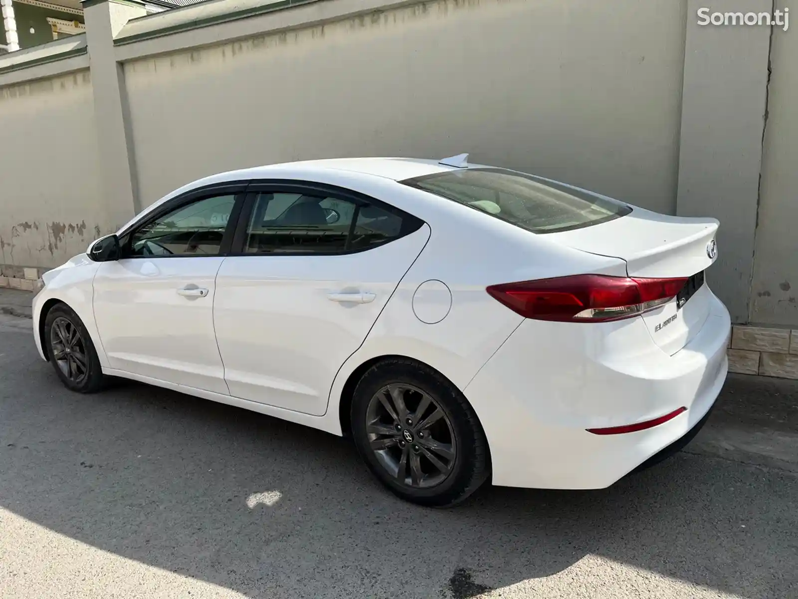 Hyundai Elantra, 2017-6