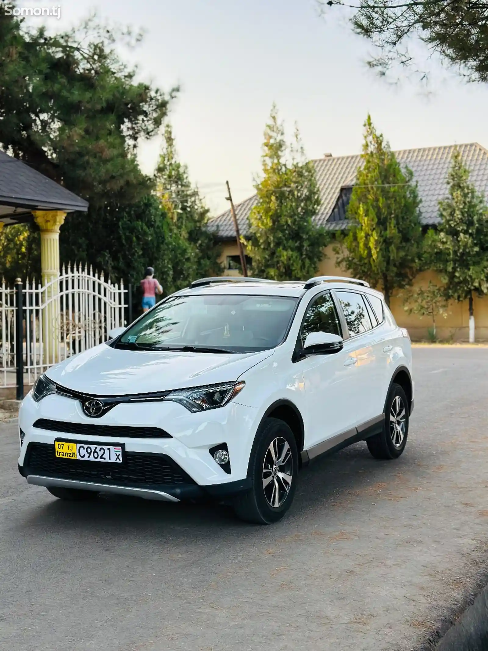 Toyota RAV 4, 2017-5