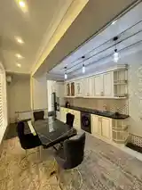 3-комн. квартира, 10 этаж, 120м², Созидания-4