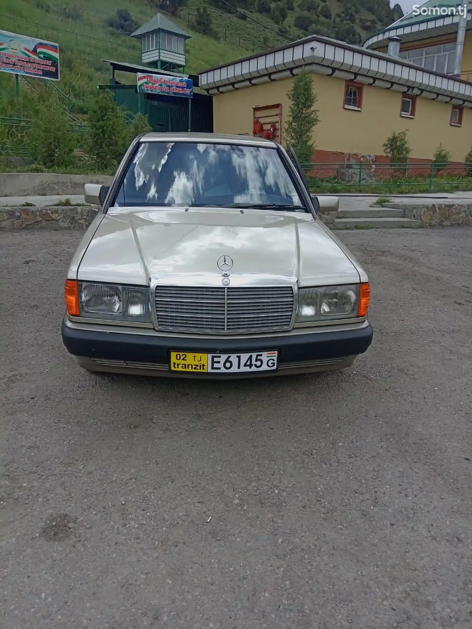 Mercedes-Benz W201, 1990-1