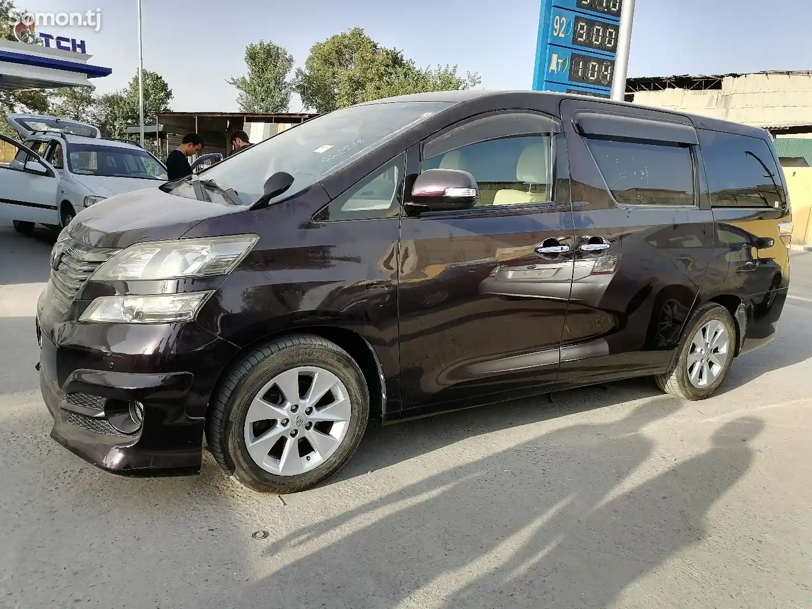 Toyota Vellfire, 2008-4