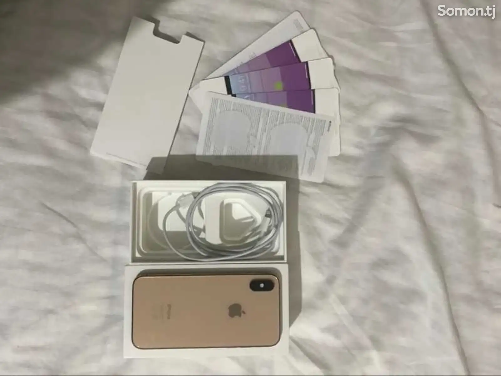 Apple iPhone Xs, 256 gb, Gold-1