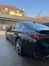 Lexus ES series, 2019-9